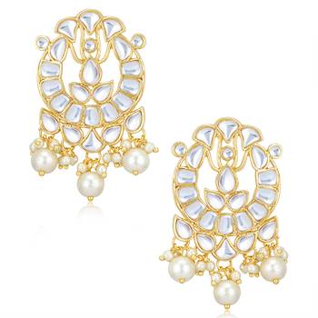 Gold pearl earrings 2