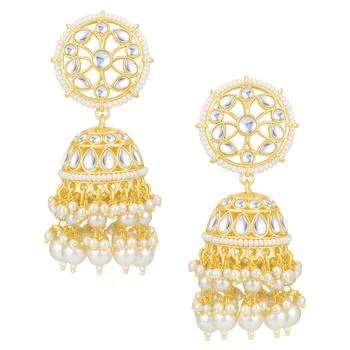 Gold pearl earrings 2
