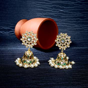 Green pearl earrings 1