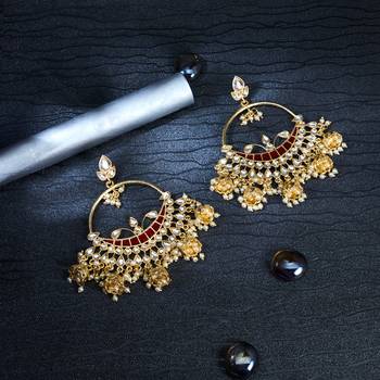 Maroon pearl earrings 1