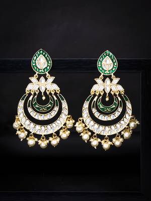 Green pearl earrings 1