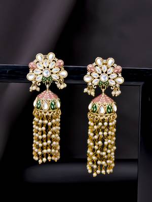 Maroon pearl earrings 1