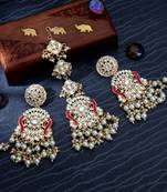 Maroon pearl earrings