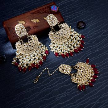 Maroon pearl earrings 1