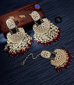 Maroon pearl earrings