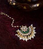 Green pearl maang tikka