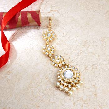 Gold pearl maang tikka 1