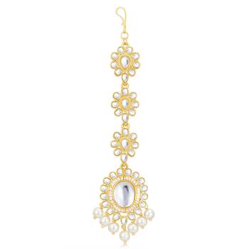 Gold pearl maang tikka 2