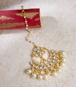 Gold pearl maang tikka