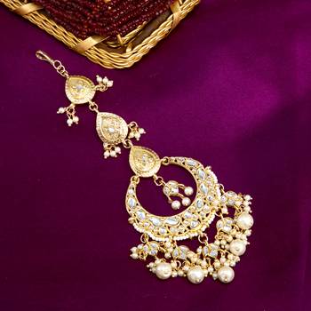Gold pearl maang tikka 1
