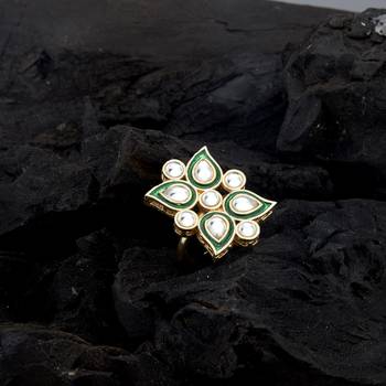 Green rings 1