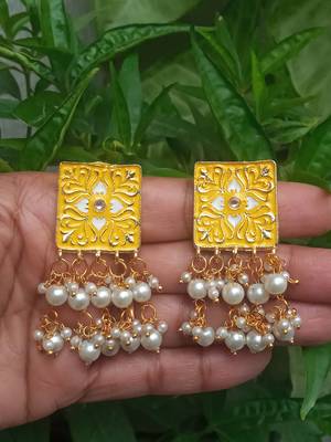 Yellow party-jewellery 1