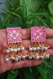 Pink party-jewellery