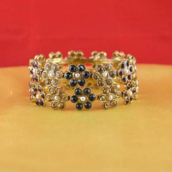 gold platted bangles size-2.4 2