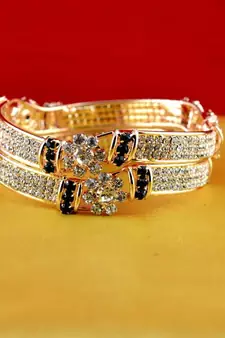 gold platted bangles size-2.4,2.6,2.8