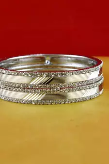 gold platted bangles size-2.4,2.6,2.8