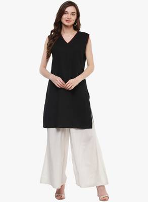 Black plain cotton long-kurtis 1