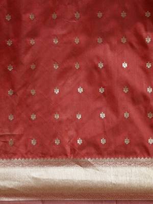 maroon woven  silk saree with blouse 3