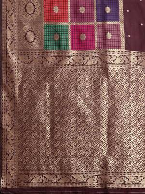 brown woven  silk saree with blouse 4