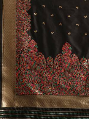 black woven silk saree with blouse 4