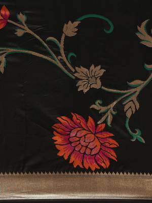 black woven silk saree with blouse 3
