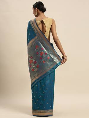 green woven silk saree with blouse 2