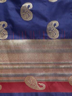blue woven silk saree with blouse 3