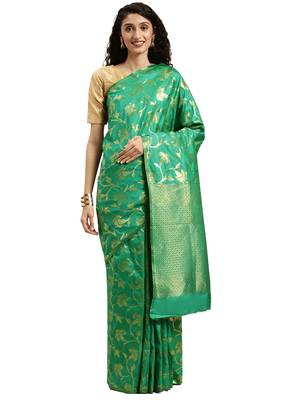 green woven  silk saree with blouse 1