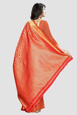 red woven  silk saree with blouse 3