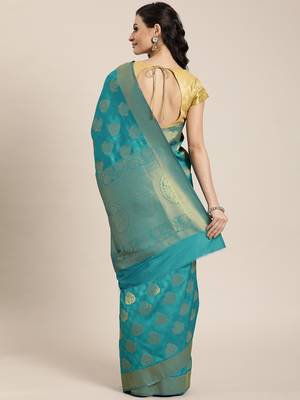 green woven  silk saree with blouse 2