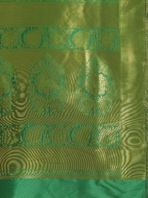 green woven silk saree with blouse 4