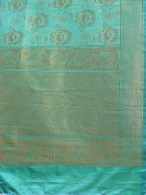green woven silk saree with blouse 4