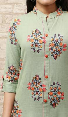Green Discharge Printed Cotton Blend Front Slit Straight Kurti 4