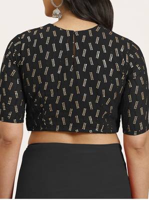 Black plain georgette saree with blouse 4