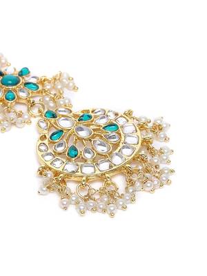 Traditional Pearls Kundan Studded Maang Tikka for Women/Girls  3