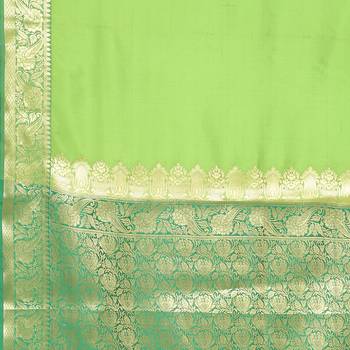 Green woven katan silk saree with blouse 5