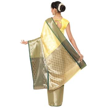 Green woven art silk saree with blouse 3
