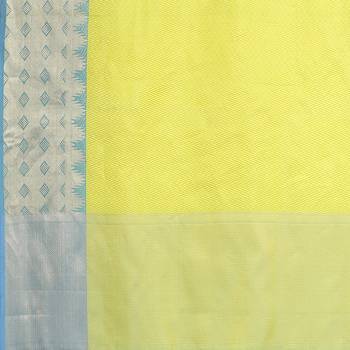 Beige woven art silk saree with blouse 5