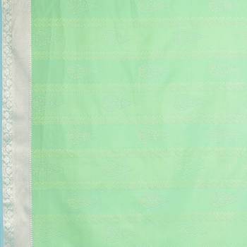 Green woven art silk saree with blouse 5