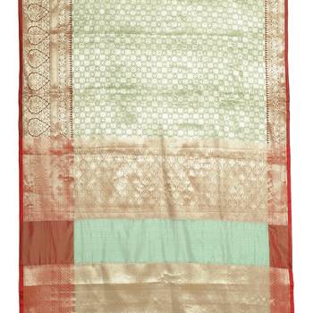 Green woven art silk saree with blouse 4