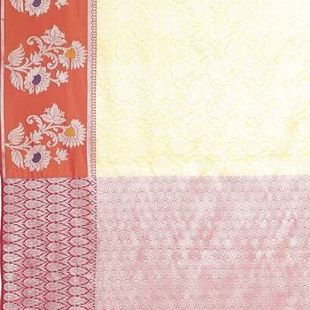Beige woven art silk saree with blouse 5