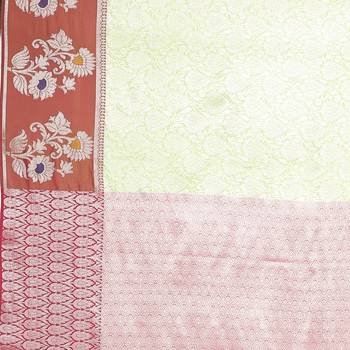 Green woven art silk saree with blouse 5