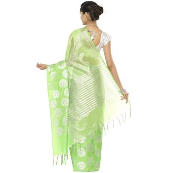 Green woven art silk saree with blouse 3