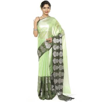 Green woven art silk saree with blouse 2