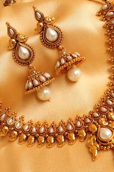 Beautiful Pearl Mango Necklace Set
