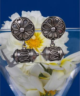Sangeeta Boochra Silver Earrings 1