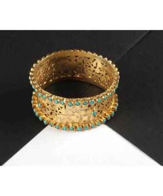 Sangeeta Boochra Silver Bangle With 24K Gold Plating 1
