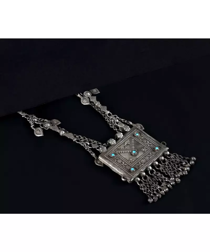 Sangeeta Boochra Silver Necklace