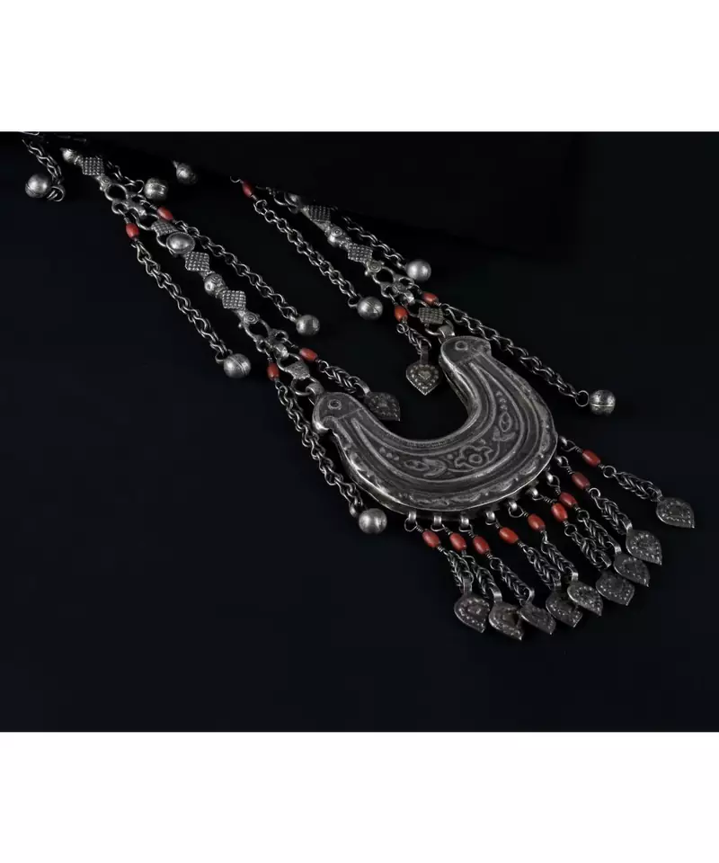 Sangeeta Boochra Silver Necklace