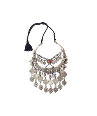 Sangeeta Boochra Silver Necklace 3